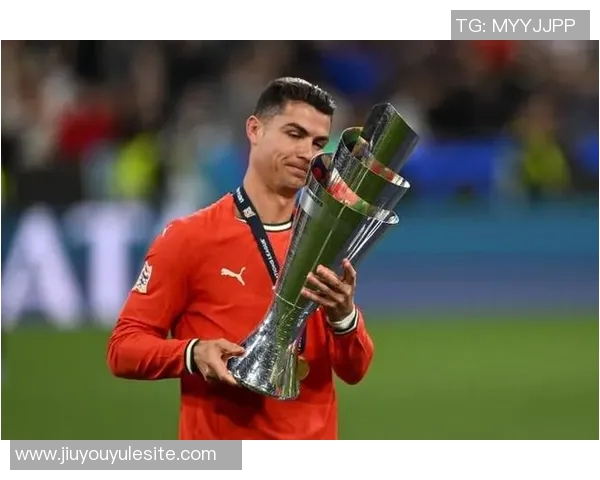 C罗社交媒体分享庆祝照片喜迎950球里程碑助力球队获胜的喜悦